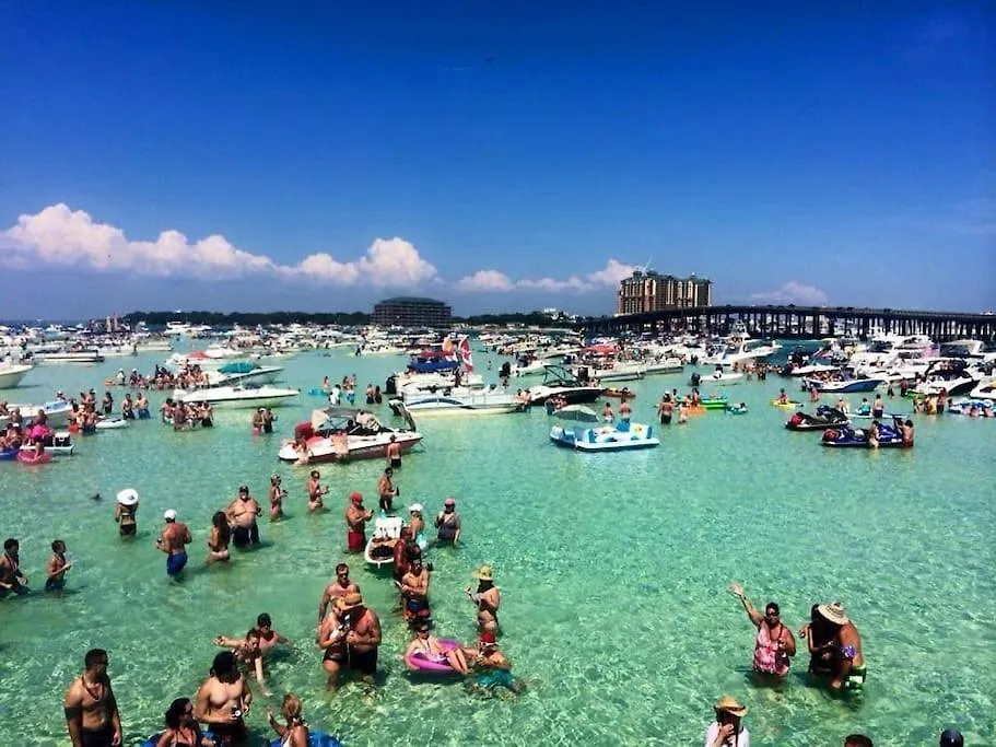 Hidden Gem - Pool Access, Walk To Beach Destin 0*,  United States